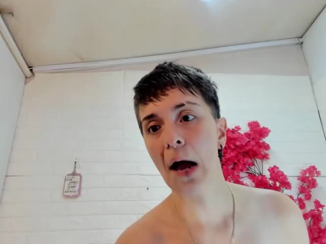 hanna_hott11 — Chaturbate՝ լուսանկարներ և պրոֆիլ