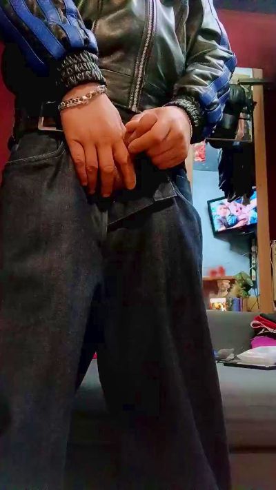 fetishjeans ב-Cam4: תמונות ופרופיל
