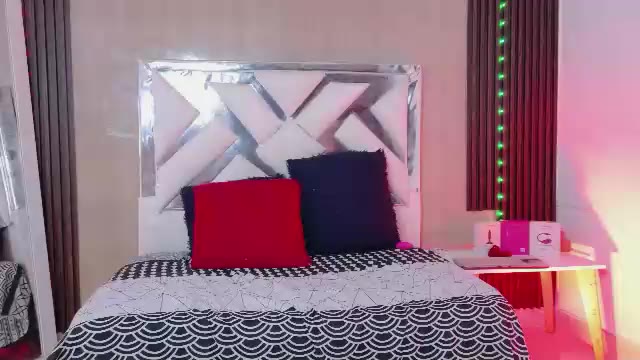 katherina_diaz – уебкам модел в Chaturbate: снимки