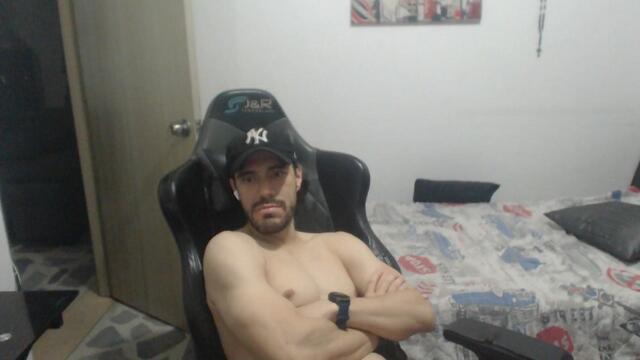 jusstin-i, modelo webcam de Flirt4Free: fotos