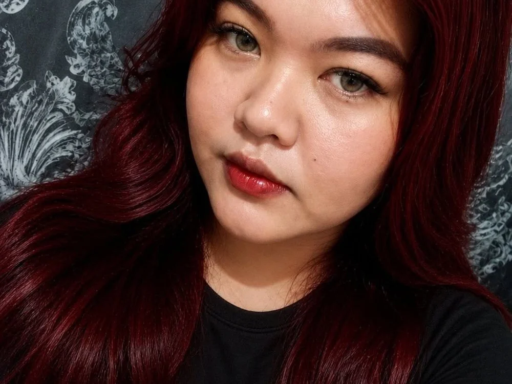 miyaka28, model webcam pe Stripchat: poze