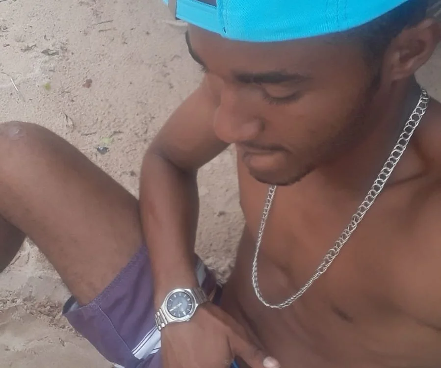 roariel, cam model su Stripchat: foto