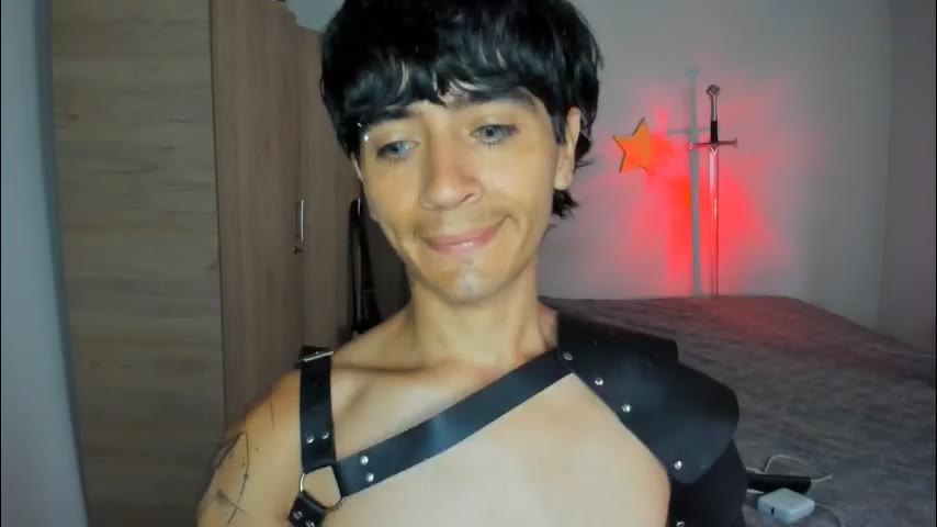 luisnova (LiveJasmin): nuotraukos, profilis
