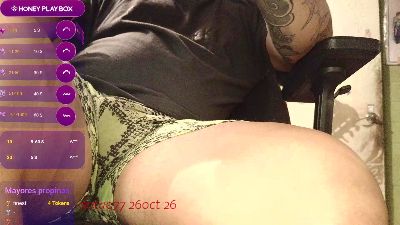 Preview photo of webcam model dotao77 on Cam4
