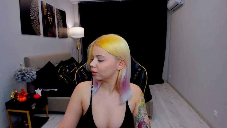 energyburnny — XloveCam ওয়েবক্যাম মডেল: ছবি