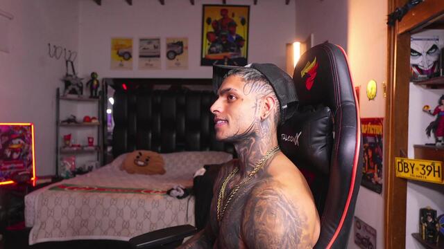 logan-hugh na Flirt4Free: zdjęcia i profil