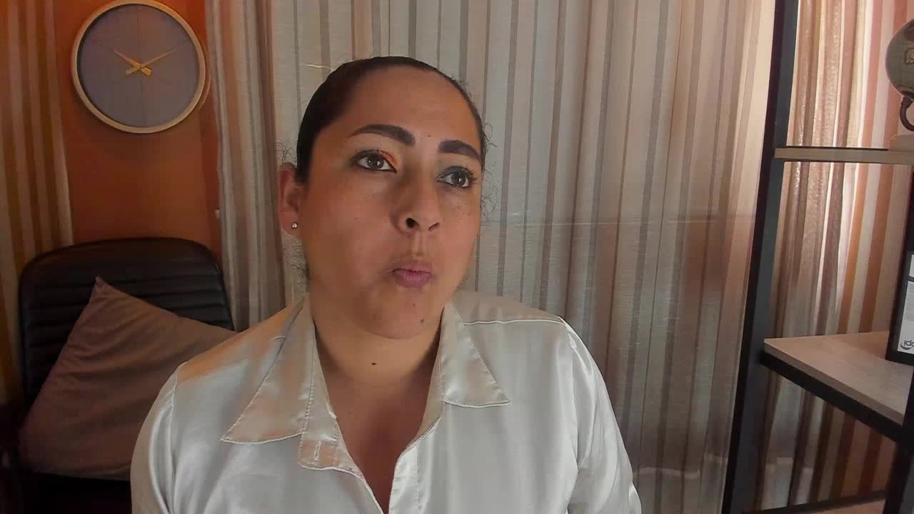 scarlettbarness, webcammodel på XloveCam: fotos