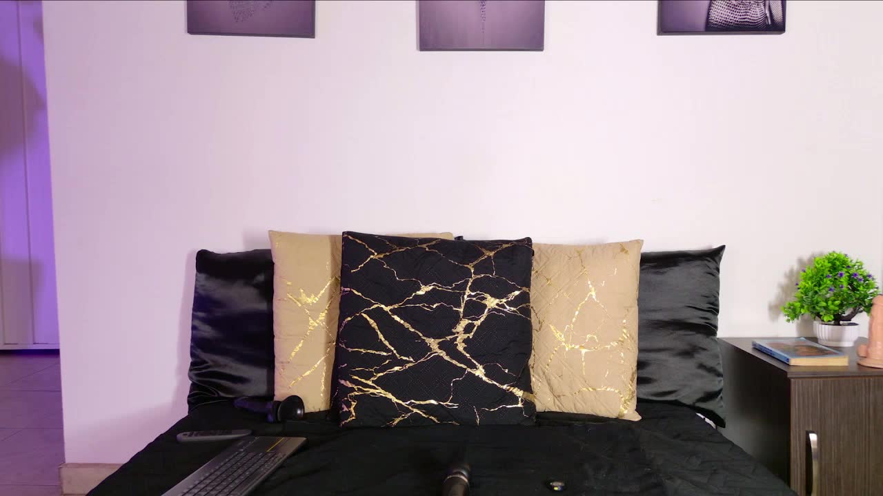 allexnoa, webcammodell på XloveCam: bilder