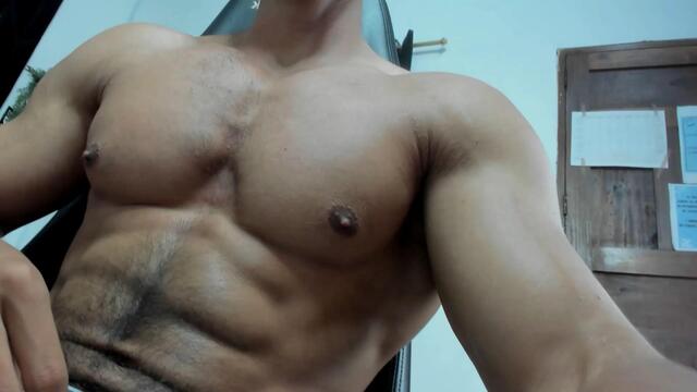 Preview photo of webcam model fabio-rissi on Flirt4Free