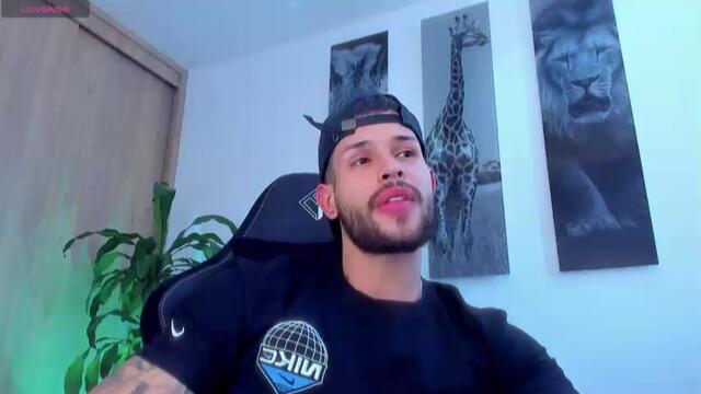 santos-ramirez (Flirt4Free): fotod ja profiil