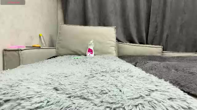 dewdropdoll na Chaturbate: fotky a profil
