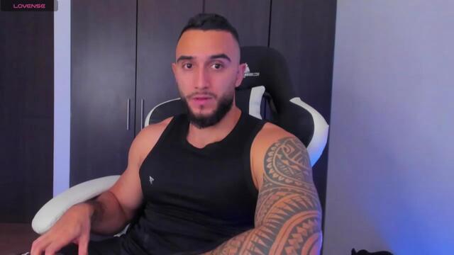 brad-mayers: عارضة كاميرا ويب على Flirt4Free