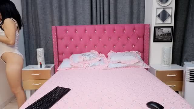 pricilahoot, cam model su XloveCam: foto