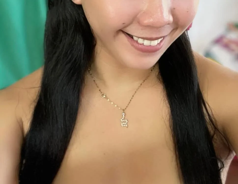 Treatmelikeababe18, model webcam de Stripchat: fotos