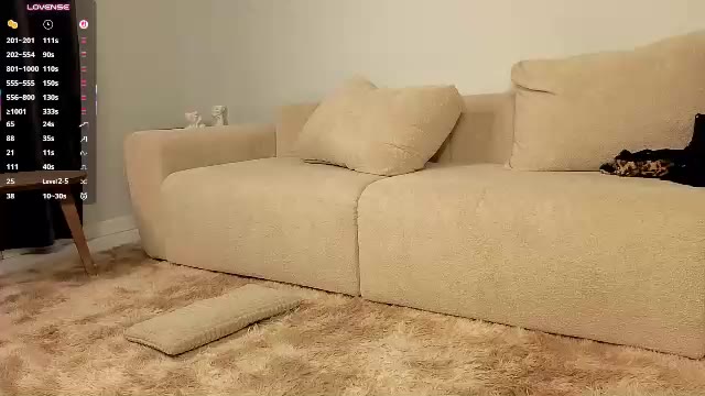 nicolelevis (Chaturbate): nuotraukos, profilis