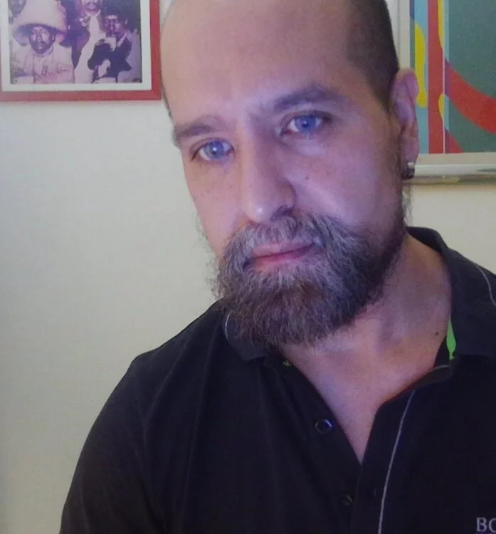 AMIRDIB2025 – Stripchat webkamerás modell