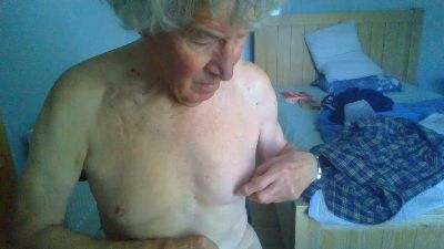 davenow3, model webcam de Cam4: fotos