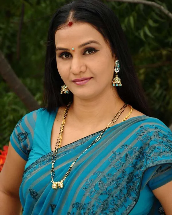 Sheela-Bhabi, webcam-malli (Stripchat): kuvat