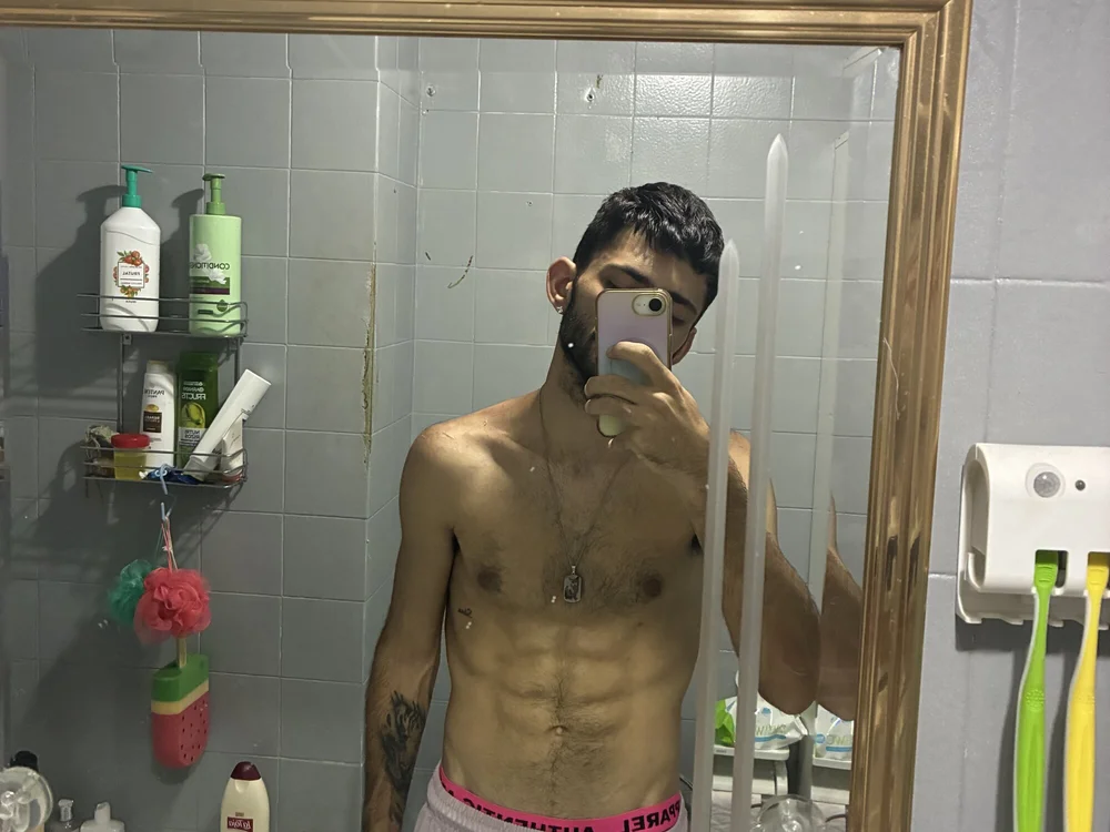 adrii1405, model webcam de Stripchat: fotos