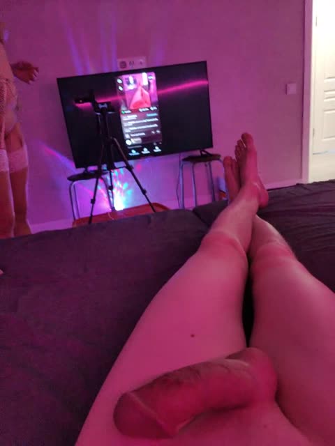 pioneerniko (BongaCams): fotod ja profiil