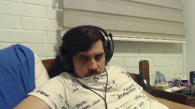 hungweeb (Cam4): fotod ja profiil