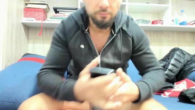 alberto-ignatik — Flirt4Free ওয়েবক্যাম মডেল: ছবি