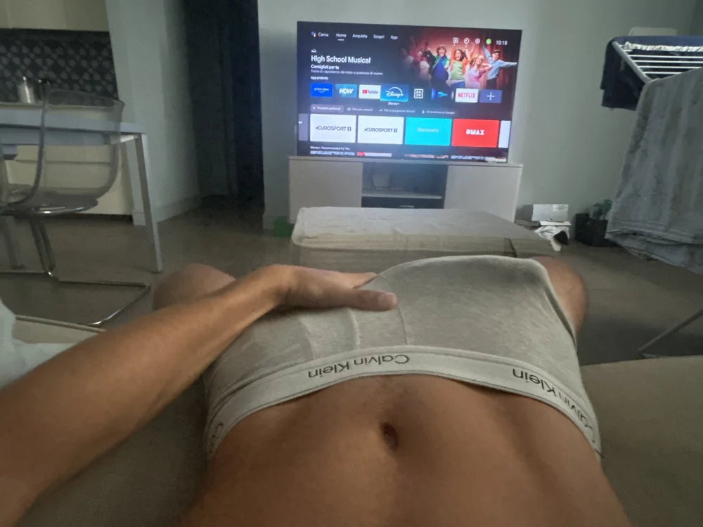 gnenocce20cm, modelo webcam de Stripchat: fotos