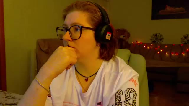 lesyaoxi, webcammodell på Chaturbate: bilder