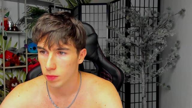 calvin-brio ב-Flirt4Free: תמונות ופרופיל