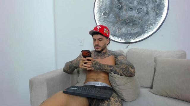 myke-owen – Flirt4Free webkamerás modell
