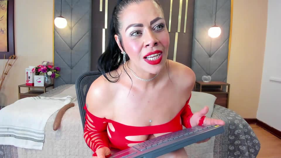 sofimontes, webcam model na XloveCam: slike
