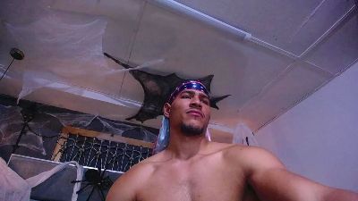 Preview photo of webcam model teddyfit_19cm on Cam4