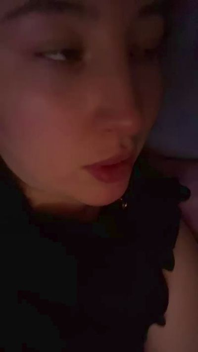 sagiiitario34, modèle webcam Cam4 : photos