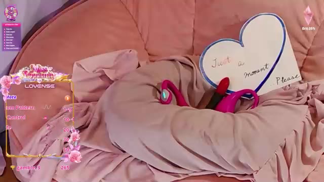 naomihoney77, model webcam pe Chaturbate: poze