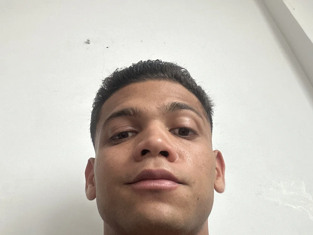 rustermc (Stripchat): ảnh người mẫu webcam