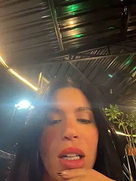 Rafaellaz: عارضة كاميرا ويب على Stripchat