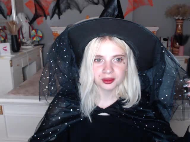fallenangelia, webcammodel på XloveCam: fotos