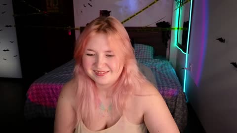 plushydevil, modelo webcam do BongaCams: fotos