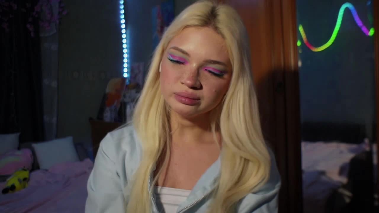 shellakinnison ב-XloveCam: תמונות ופרופיל