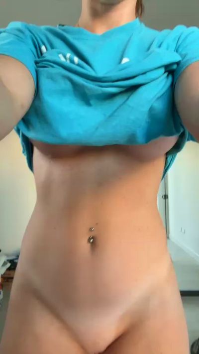 ile2520, modelo webcam de Cam4: fotos