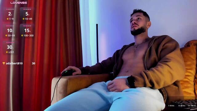 Preview photo of webcam model nicholas-hunter on Flirt4Free