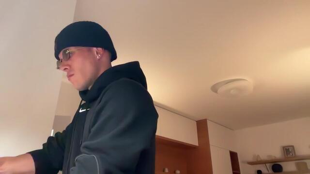 Preview photo of webcam model duncan-collins on Flirt4Free