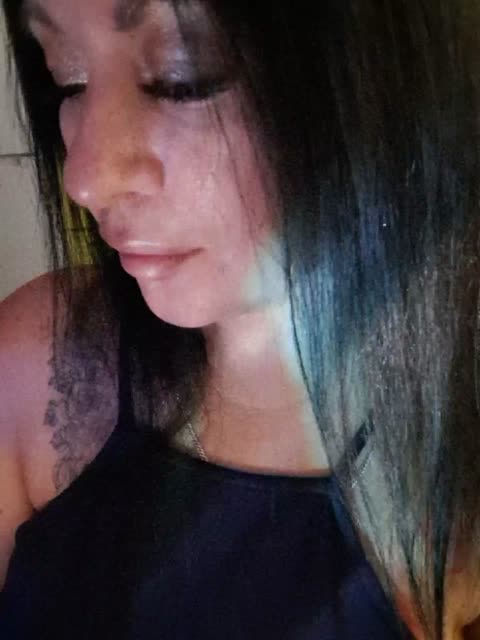 nikoletta25, model webcam pe BongaCams: poze