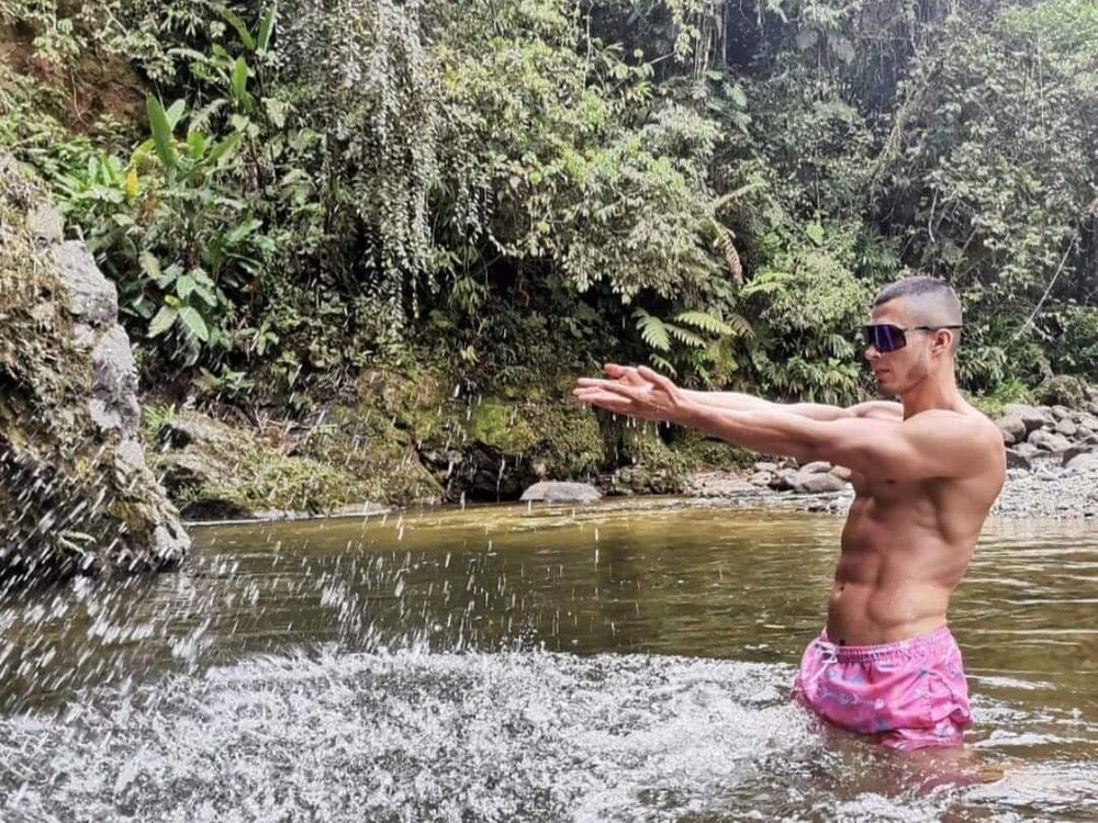 thomas_eliotts (Stripchat): nuotraukos, profilis