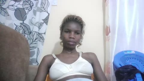 beautyviny2 ב-BongaCams: תמונות ופרופיל