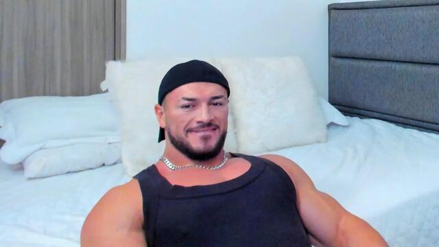 tatan-uribe di Flirt4Free: foto model webcam