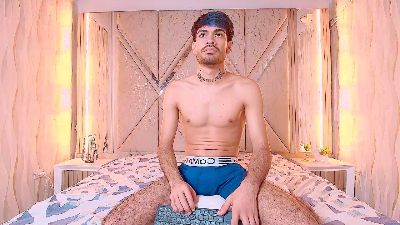 big_aless, modelo webcam do Cam4: fotos