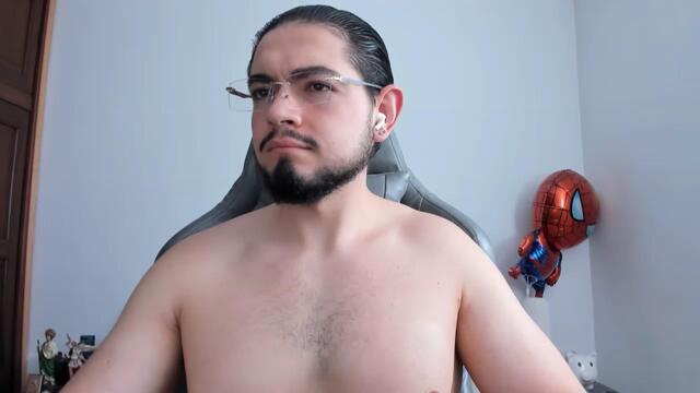 luigi-white, model webcam de Flirt4Free: fotos