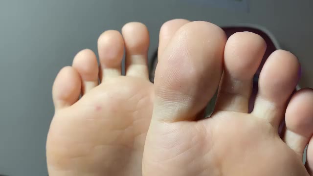 enchantixbutterfly – Webcam-Modell auf Chaturbate