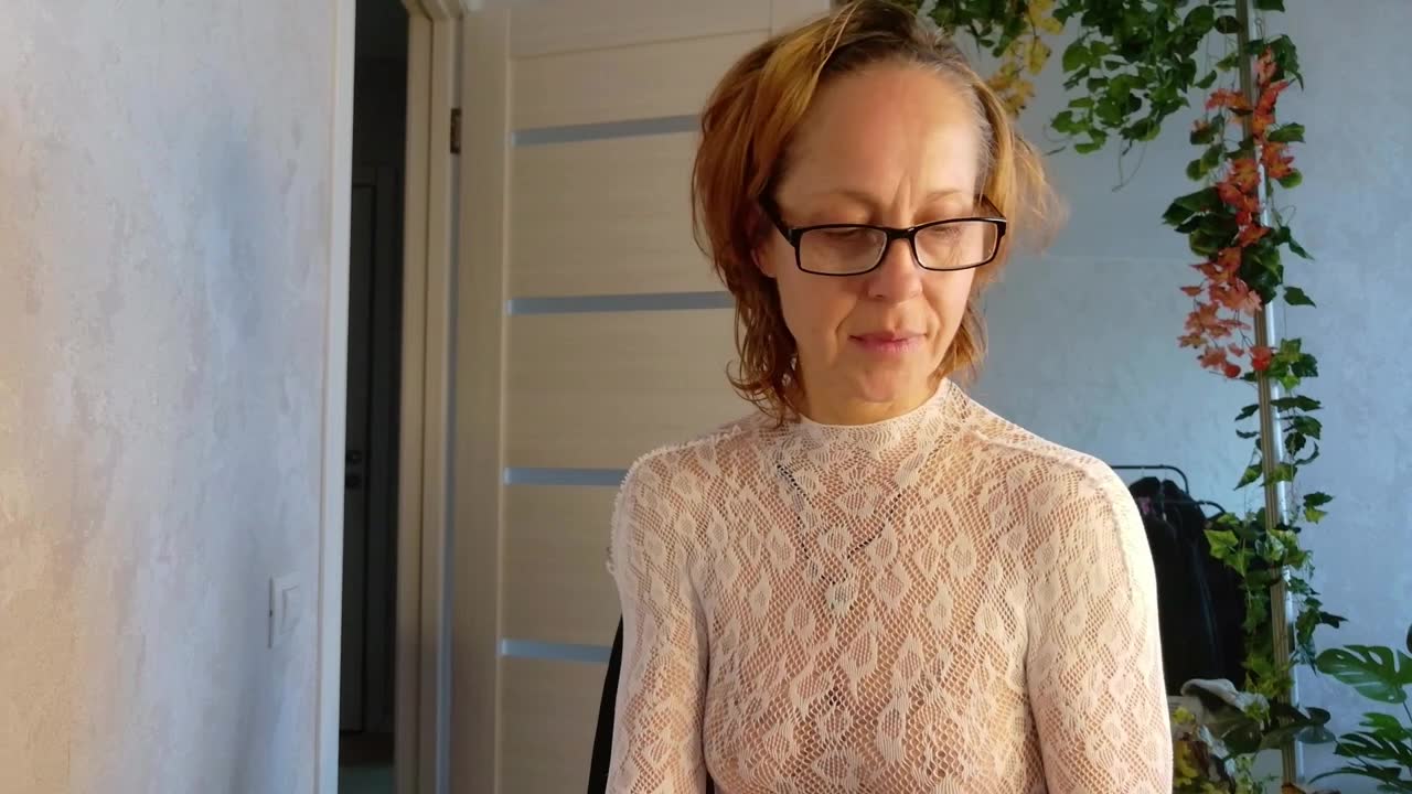 lioraweiss (XloveCam): fotod ja profiil